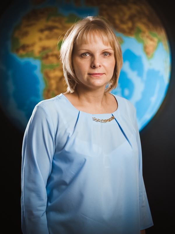 Тихонова Лариса Евгеньевна